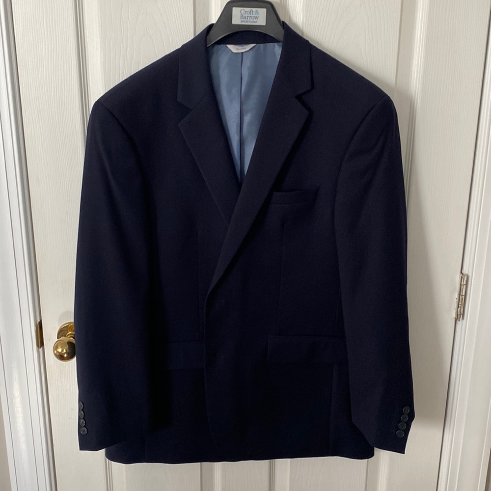 Mens Navy Sport coat. Size 44 R